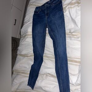 Old Navy Women's Skinny Jeans in Deep Blue